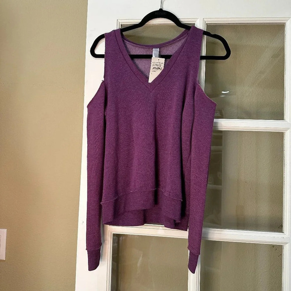 NEW! Alternative brand for NORDSTROM Purple Shoulder Cut Out Sweatshirt - small - Picture 3 of 7